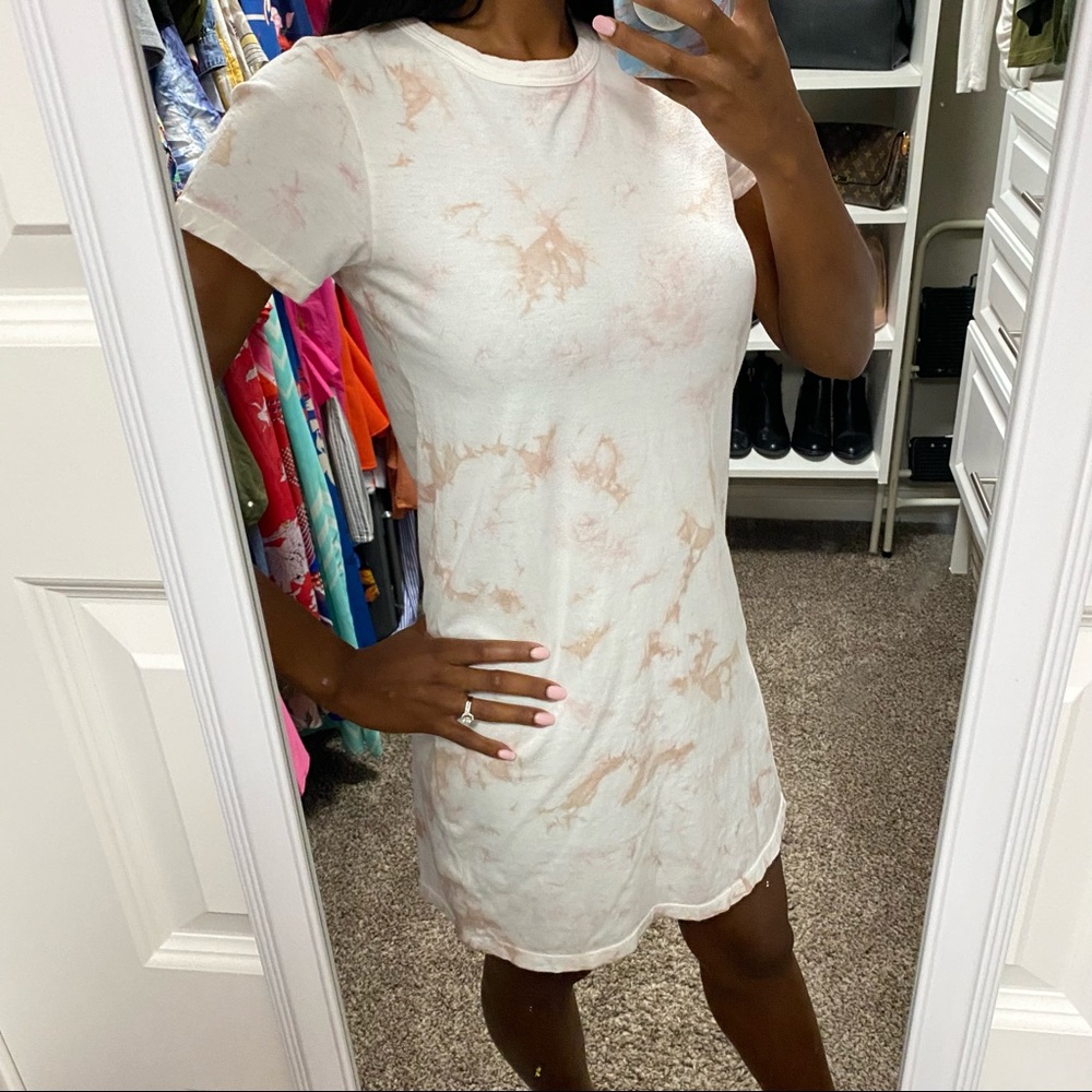 Old Navy marble pink t-shirt dress size XS
